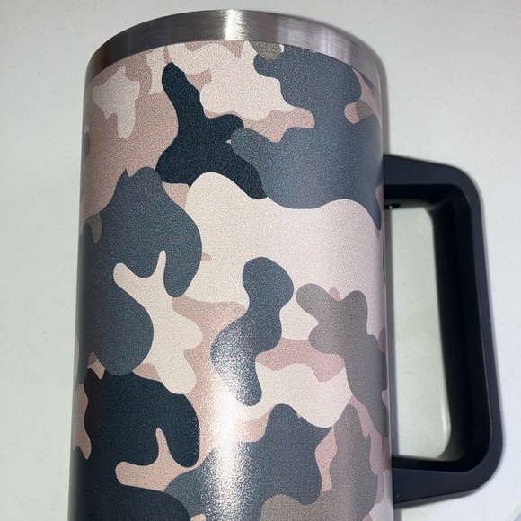 Camouflage Tumbler / coffee & beverage cup with Handle - Picture 13 of 16